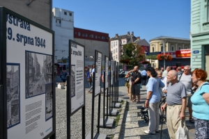 Bombardování Ostravy připomíná pamětní deska