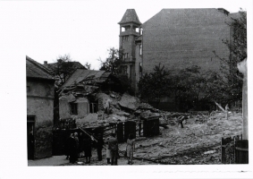 Bombardování Ostravy připomíná pamětní deska