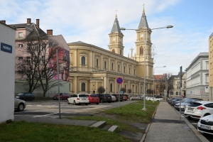 Parkovací dům v samém centru města